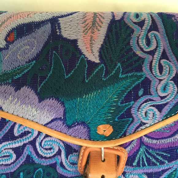 New Embroidered Mexican Leather Purse - Picture 4 of 8